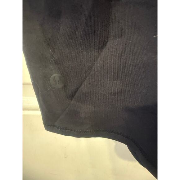 Lululemon in the open tank top - Picture 2 of 5